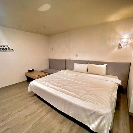 Walker Hotel - Zhengyi 2 Taipeh Exterior foto