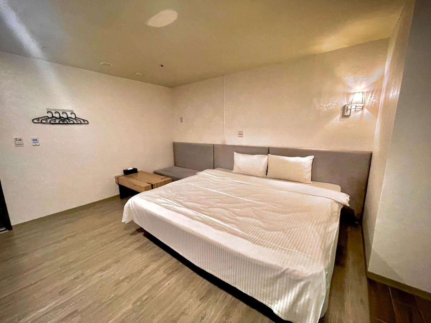 Walker Hotel - Zhengyi 2 Taipeh Exterior foto